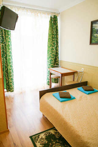 Гостевой дом SV-Hotel Адлер Стандарт 2-местный с одной кроватью-1