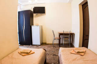 Гостевой дом SV-Hotel Адлер Стандарт 2-местный с двумя раздельными кроватями-5