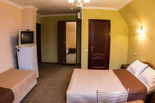 Гостевой дом SV-Hotel Адлер Бюджетный трехместный номер-4